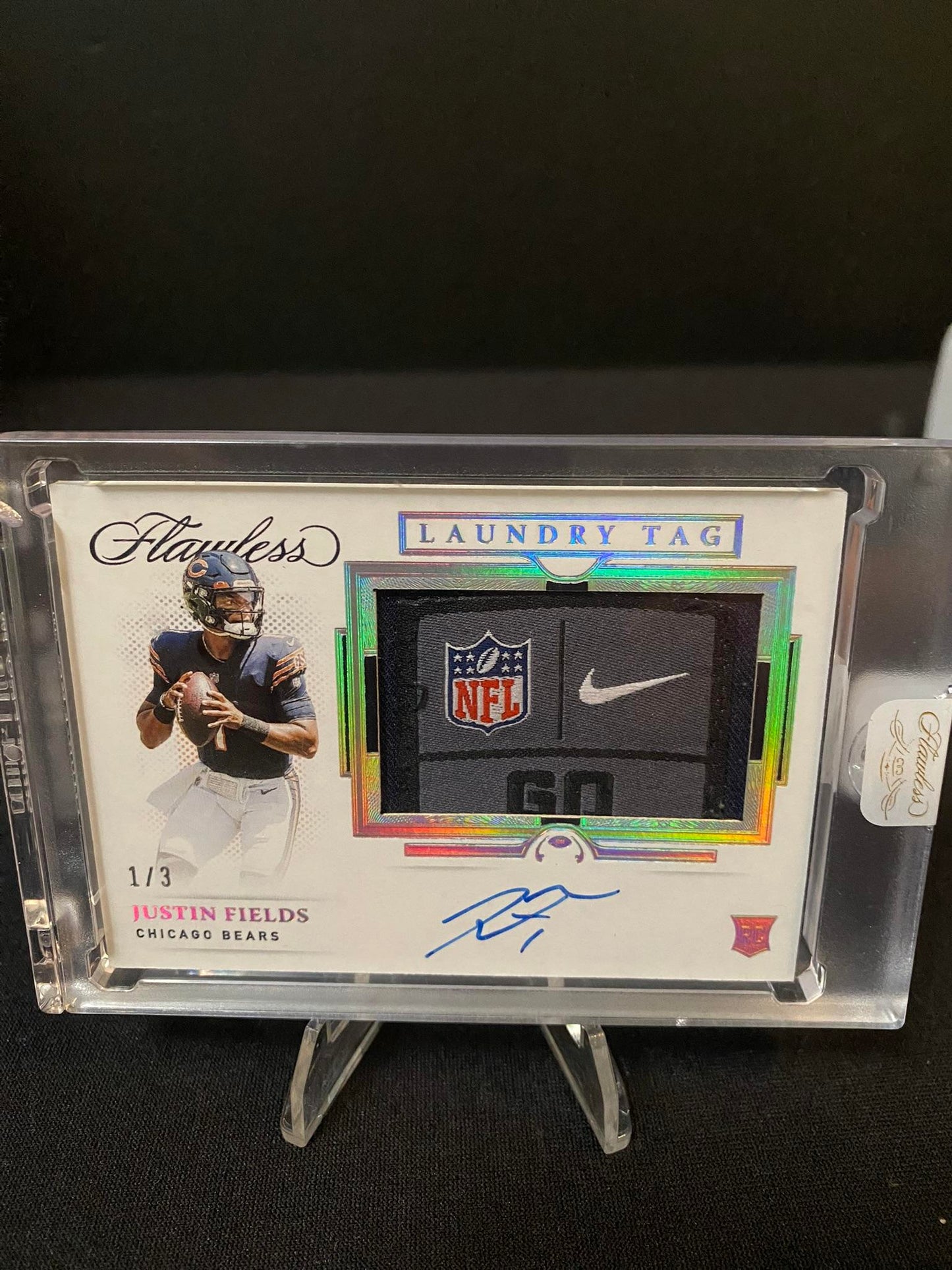 Justin Fields 2021 Panini Flawless #LSS-JFI Laundry Tag Signatures Auto 1/3