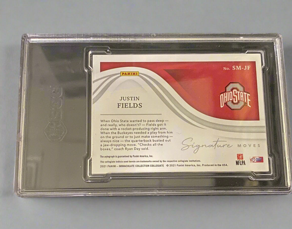 Justin Fields - 2021 Immaculate Collegiate Signature Moves Rookie 73/99 Autograph SGC Graded Trading Card